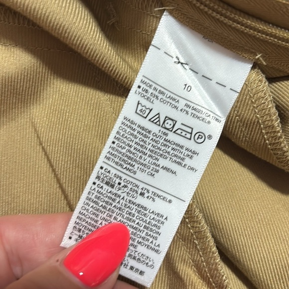 Banana republic  button down top - Picture 7 of 8